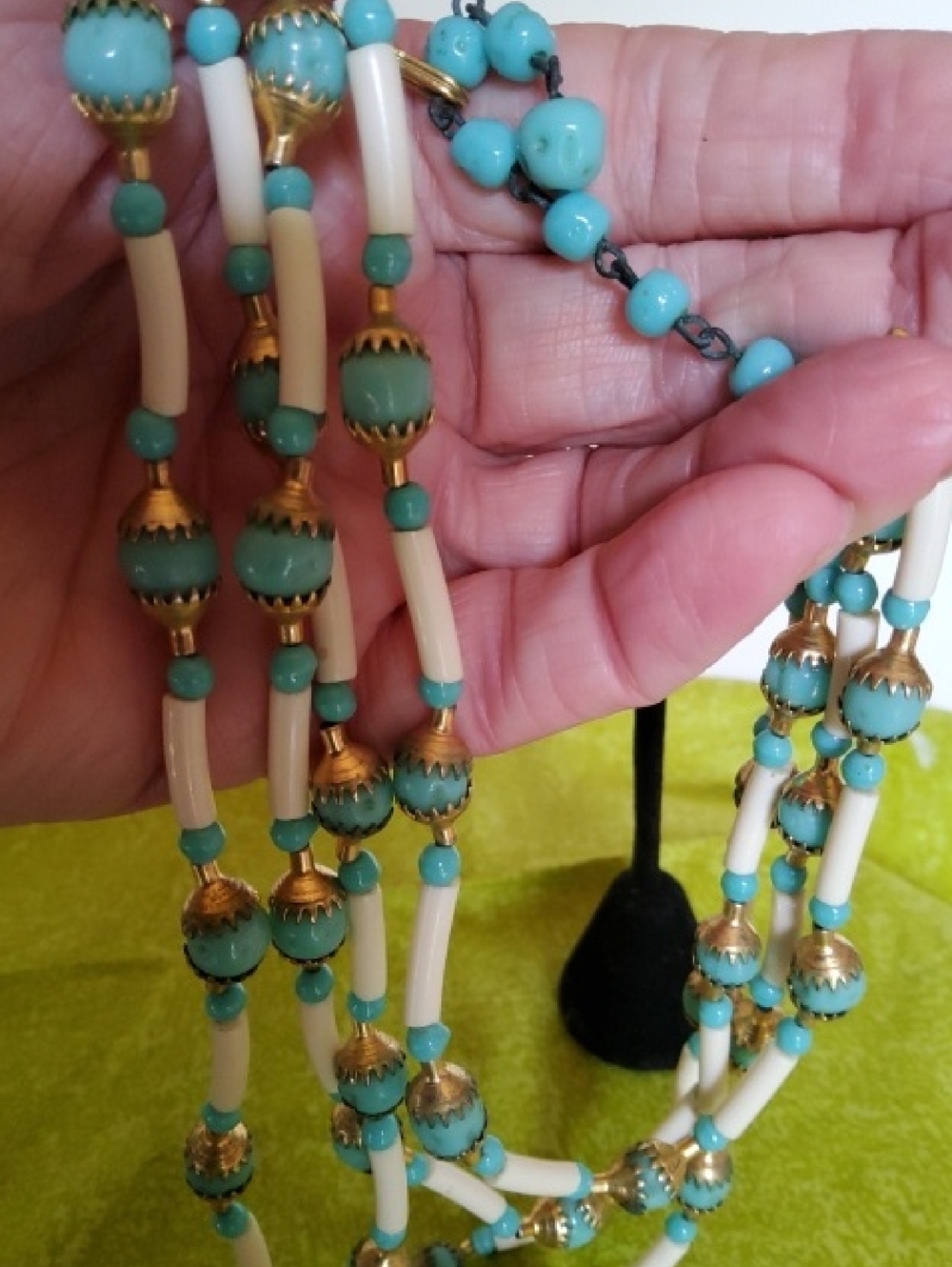 Vintage Jewelry Set featuring a Triple-strand necklace/earrings. - Picture 6 of 8